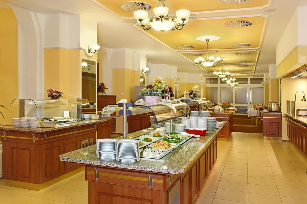 Ensana Vltava Hotel Marianske Lazne Luaran gambar