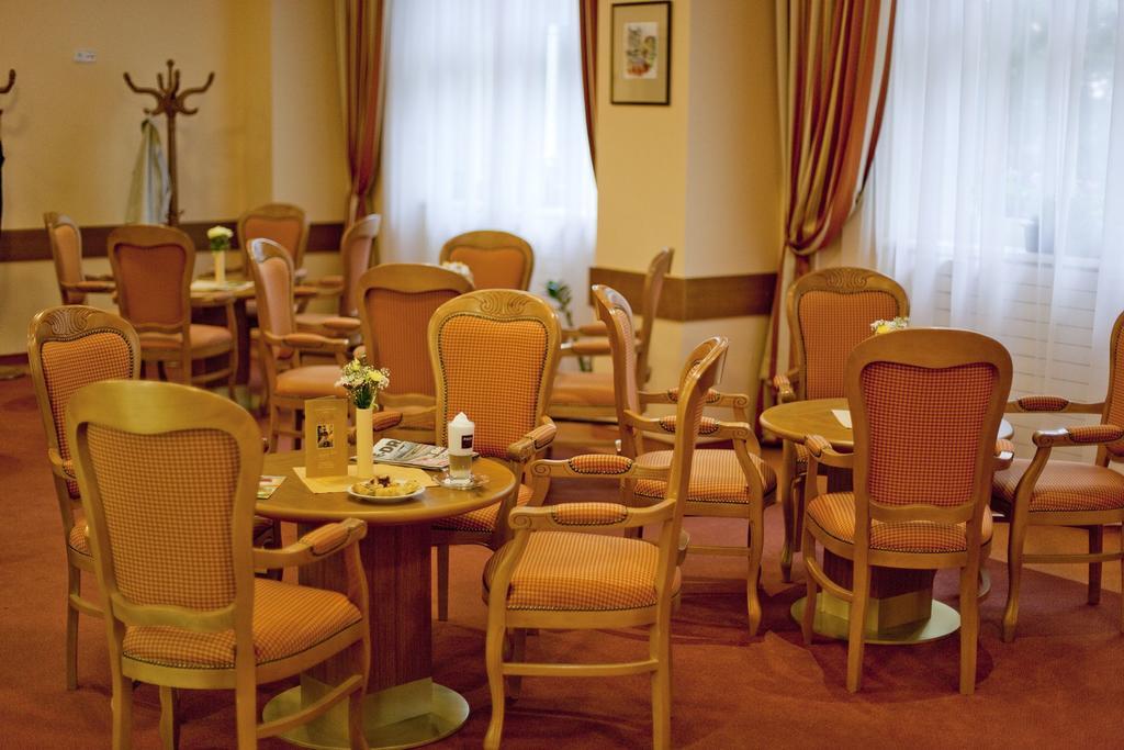 Ensana Vltava Hotel Marianske Lazne Luaran gambar