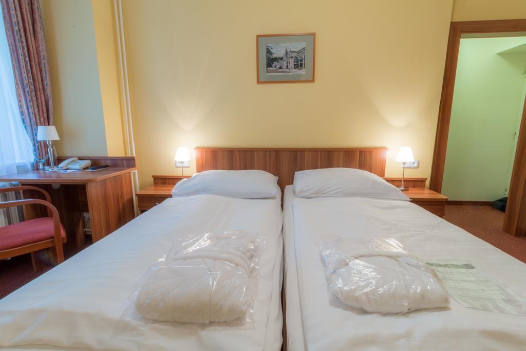 Ensana Vltava Hotel Marianske Lazne Luaran gambar
